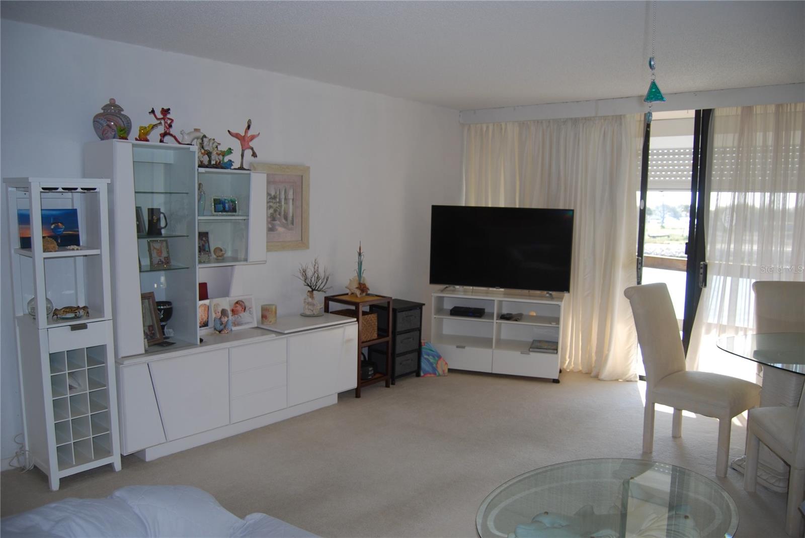 TREASURE ISLAND TENNIS & YACHT CLUB - Residential