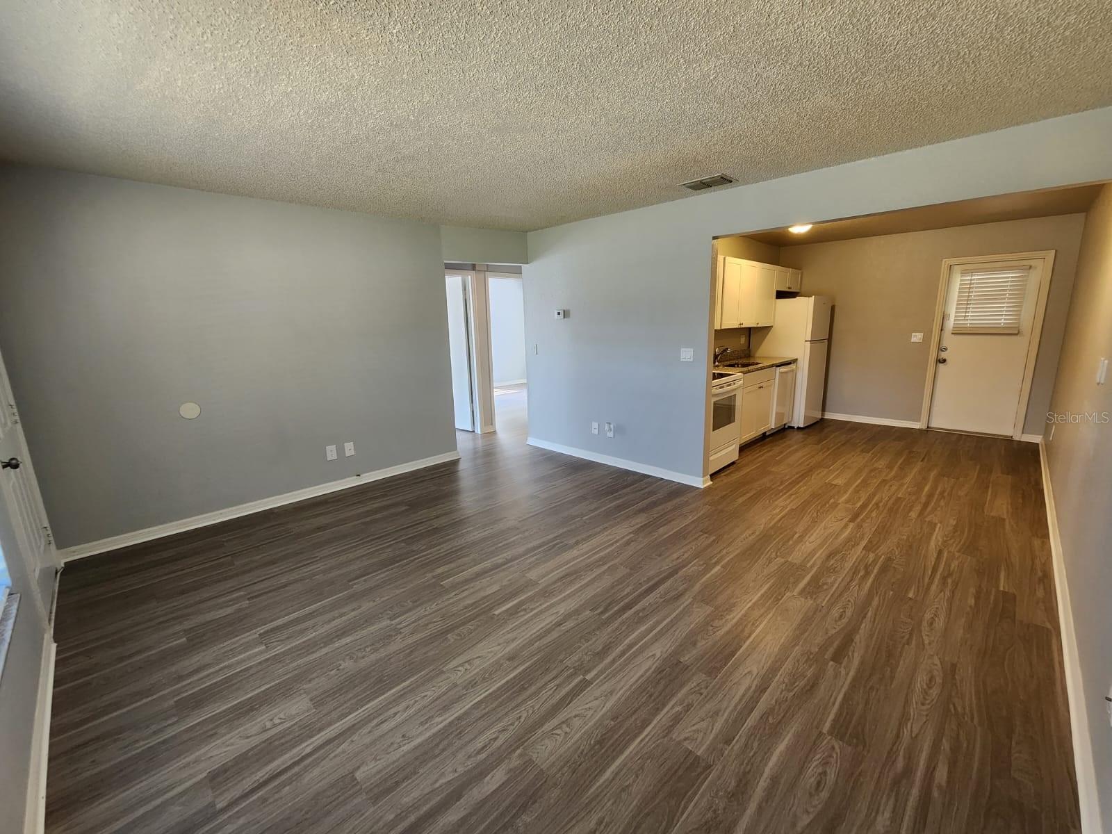 BARDMOOR VILLAS - Residential Lease