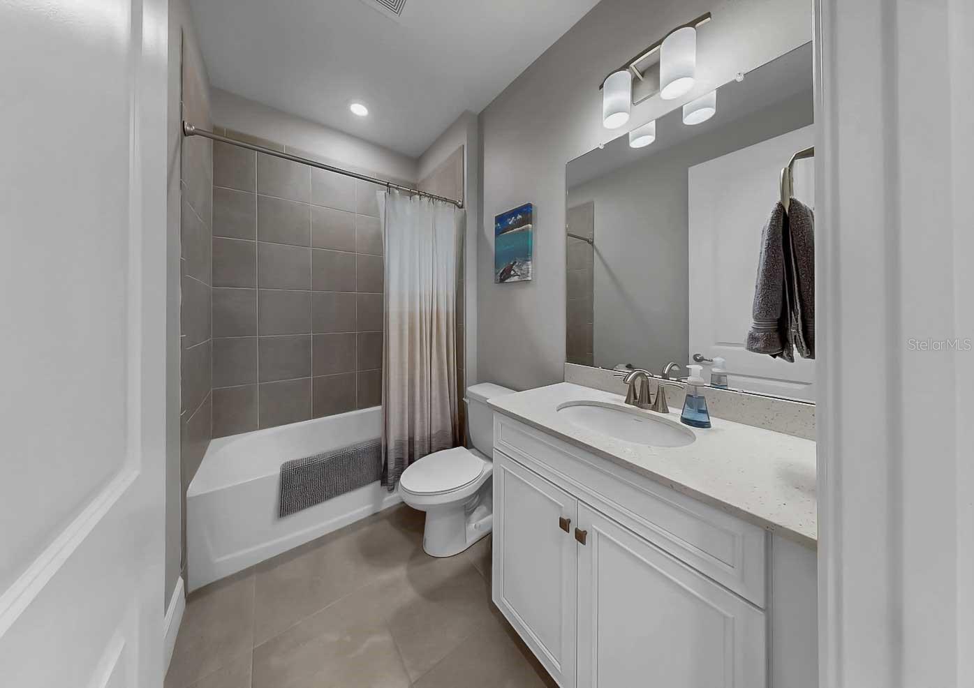 MIRABAY PH 3C-3 - Residential