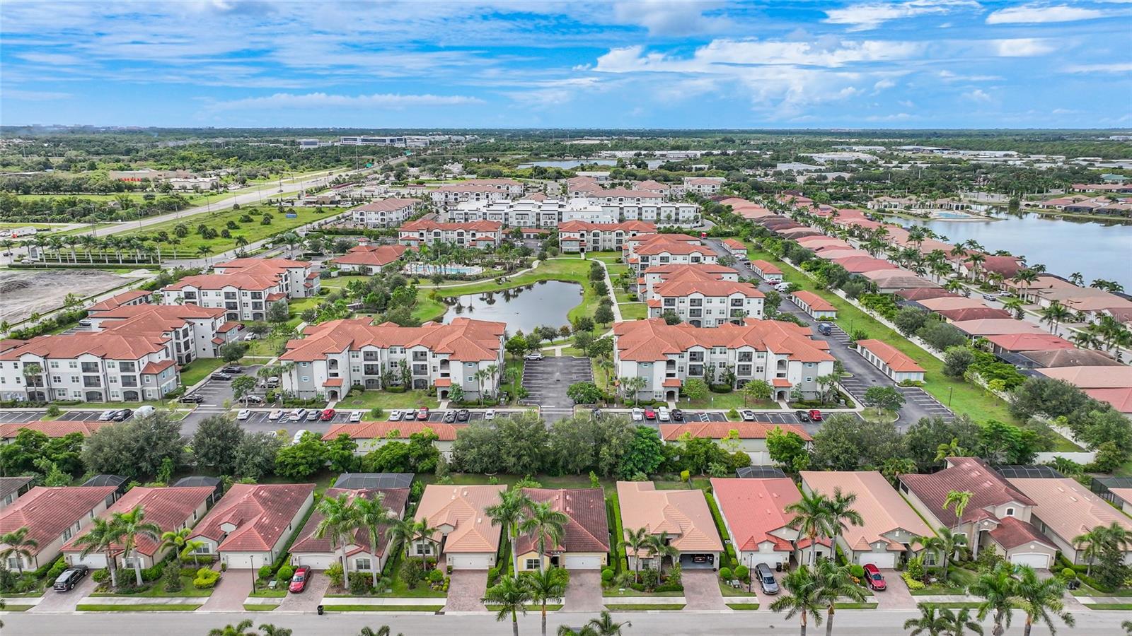 TOSCANA ISLES UN 1 - Residential