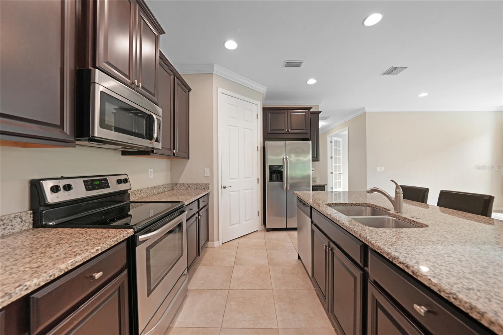 TOSCANA ISLES UN 1 - Residential