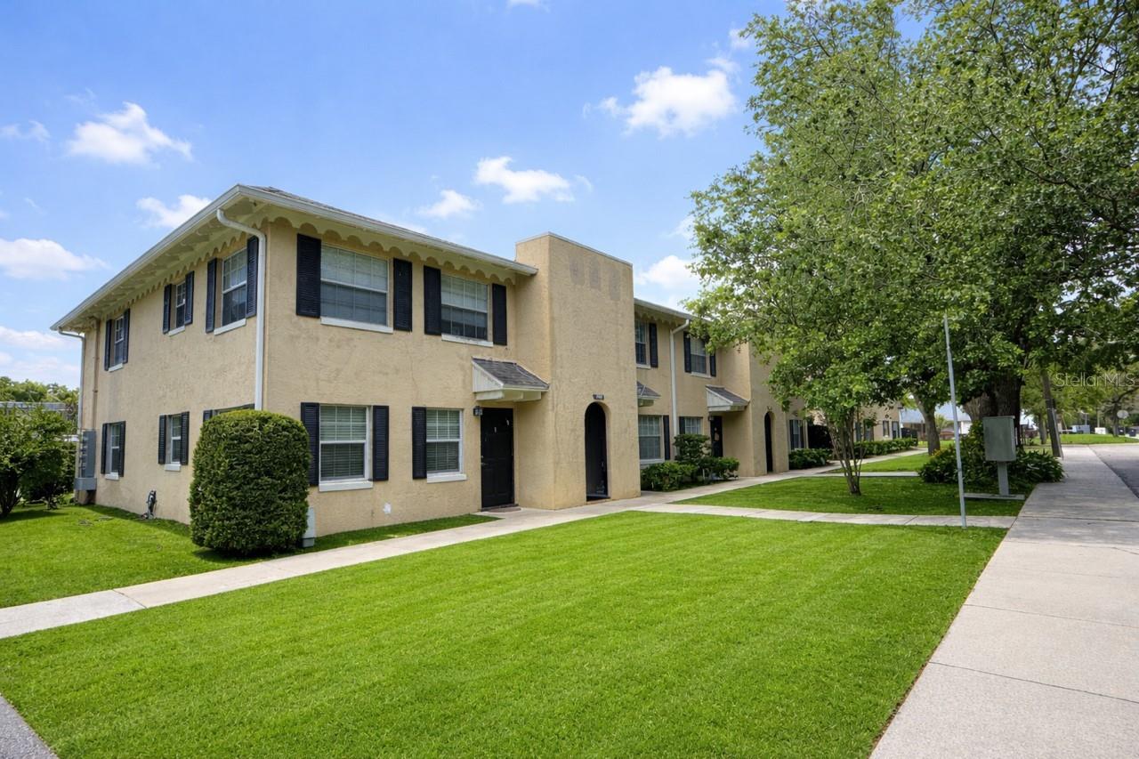 BRIARWOOD CONDO - Residential