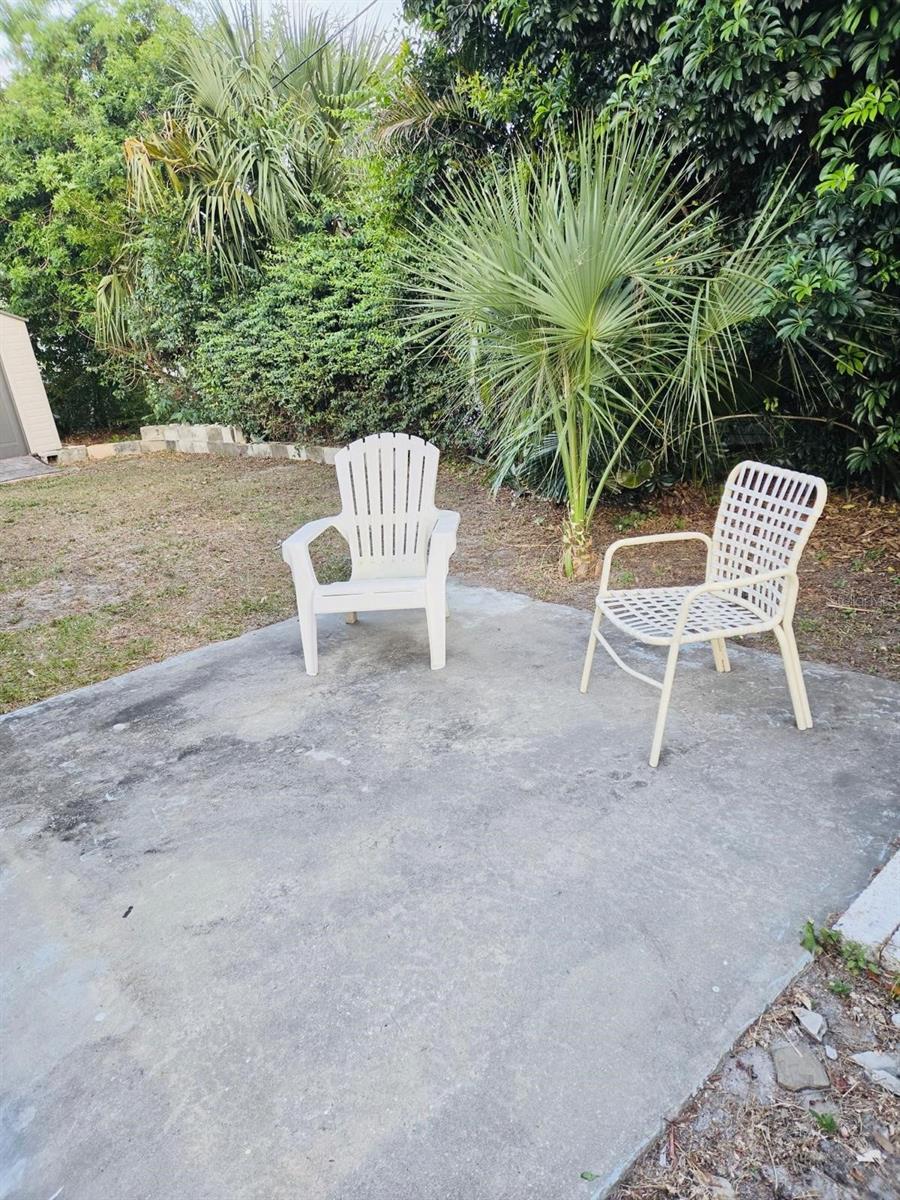 HOLIDAY GARDENS - Residential