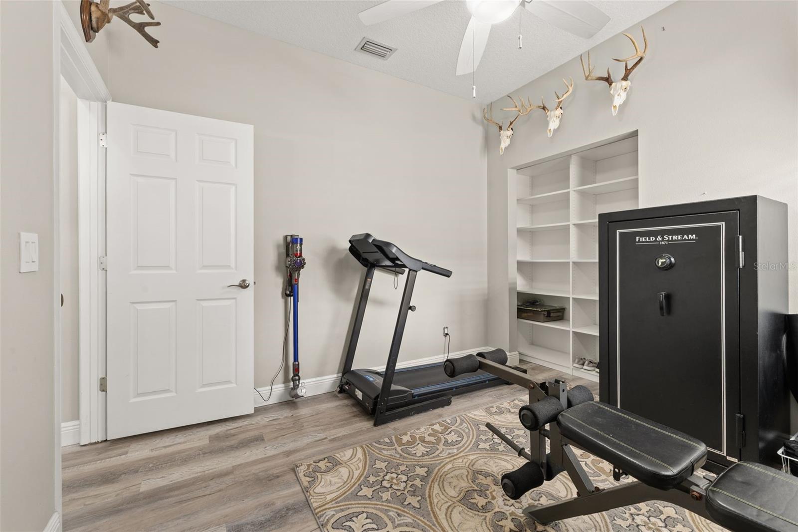 ALOMA WOODS PH 5 - Residential