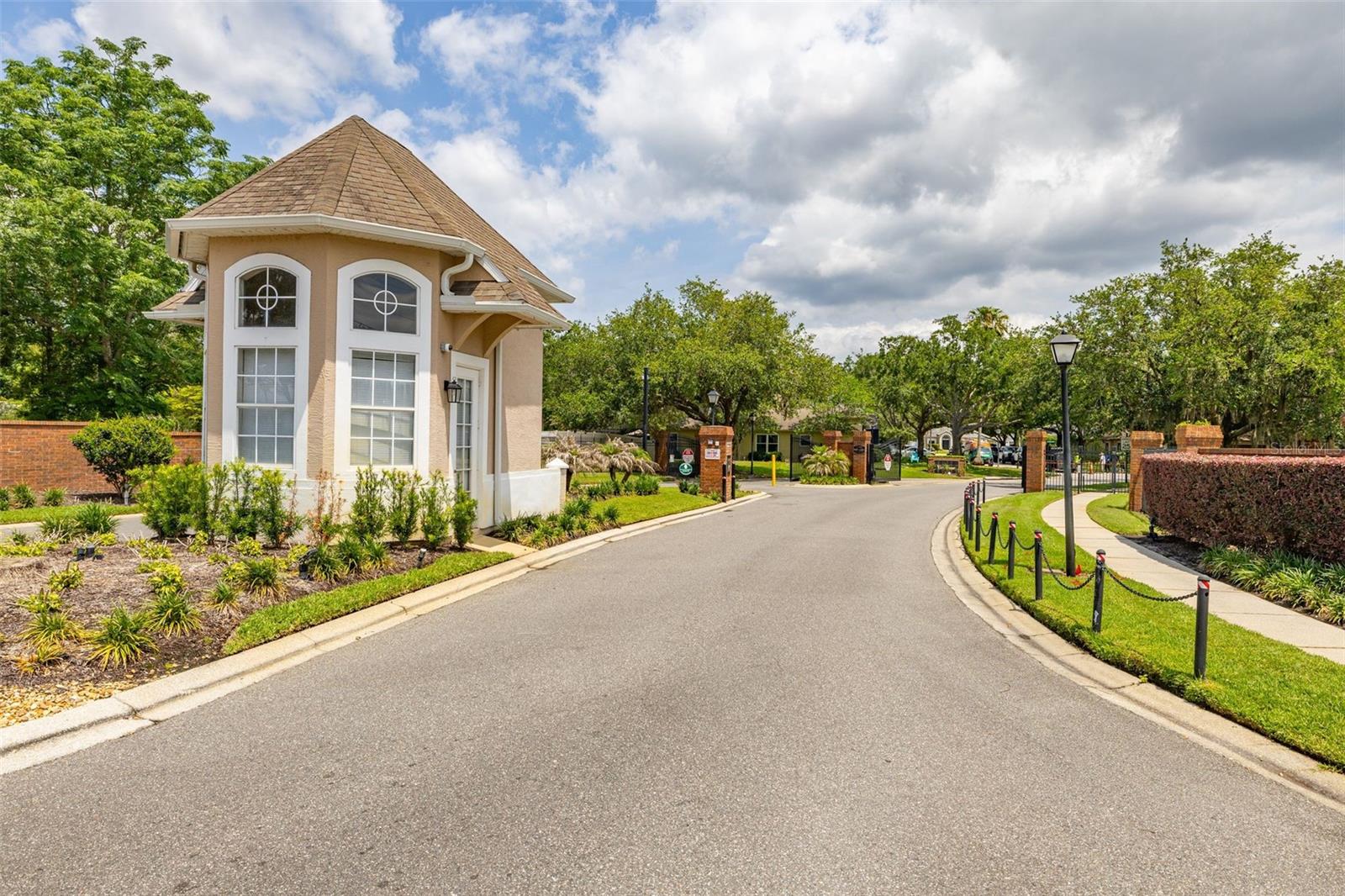 ALOMA WOODS PH 5 - Residential