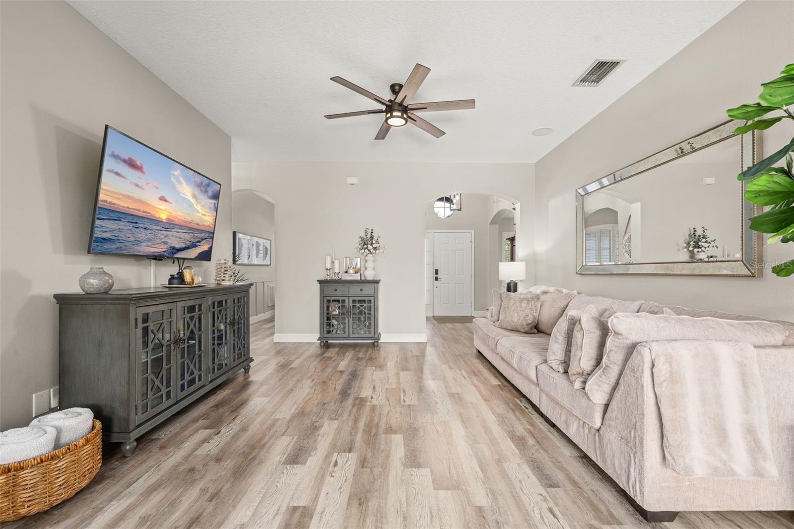 ALOMA WOODS PH 5 - Residential