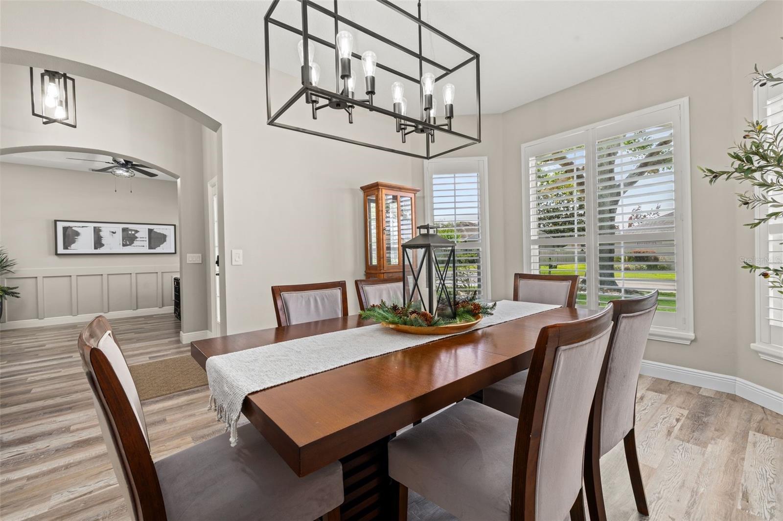 ALOMA WOODS PH 5 - Residential