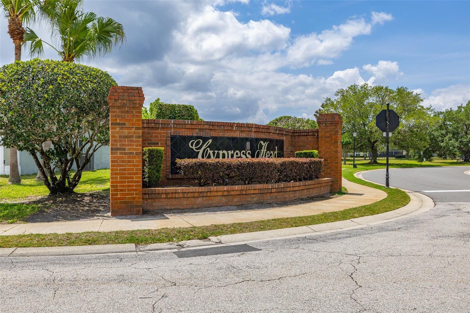 ALOMA WOODS PH 5 - Residential