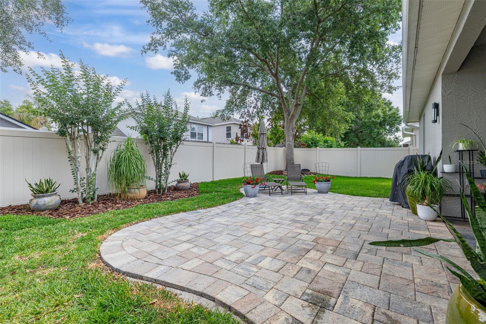 ALOMA WOODS PH 5 - Residential