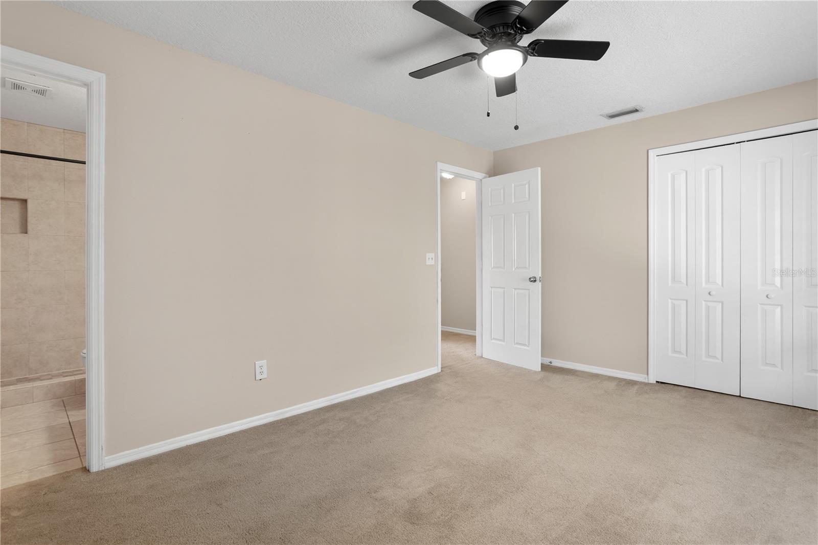 HIDDEN OAKS CONDO PH 04 - Residential