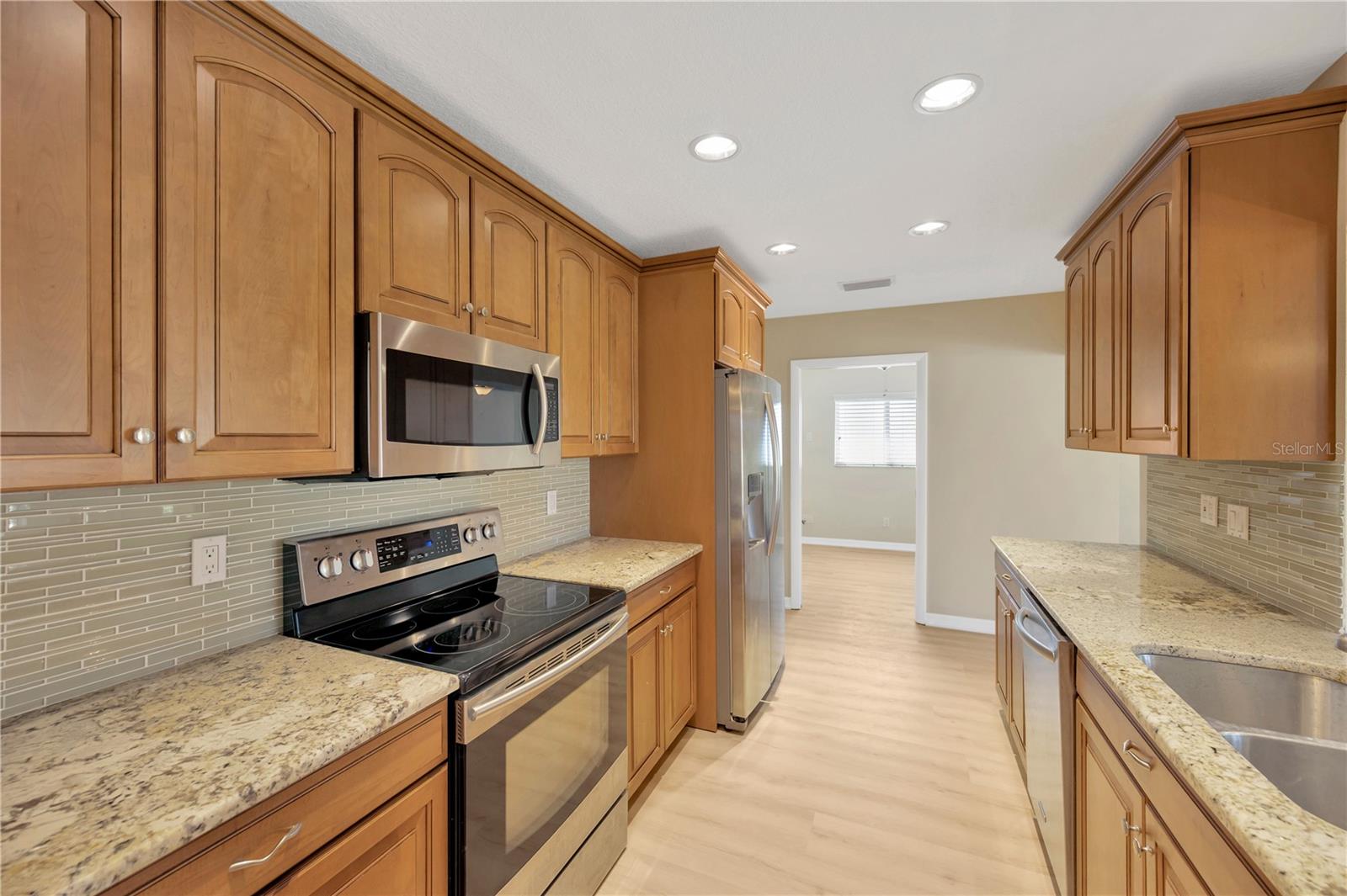 MAINLANDS OF TAMARAC BY THE GULF UNIT 5 PH 1 CONDO - Residential