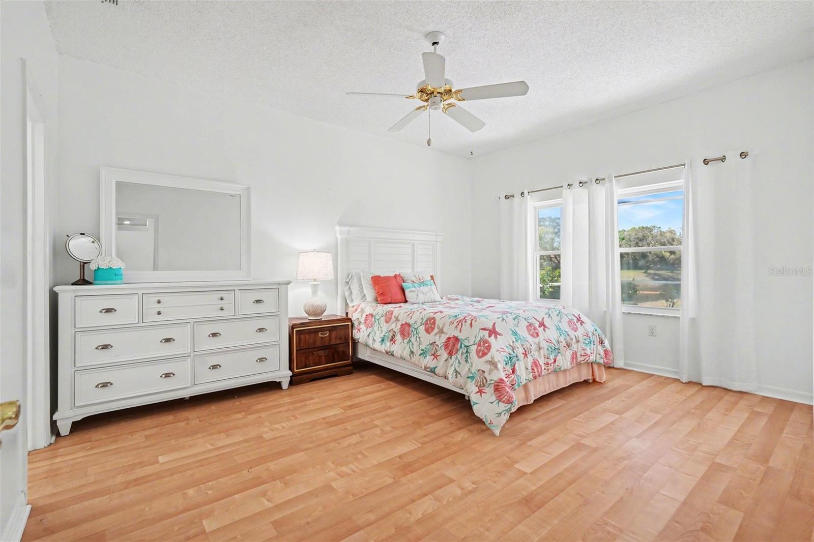 GLEN LAKES PH 1 UN 5B - Residential