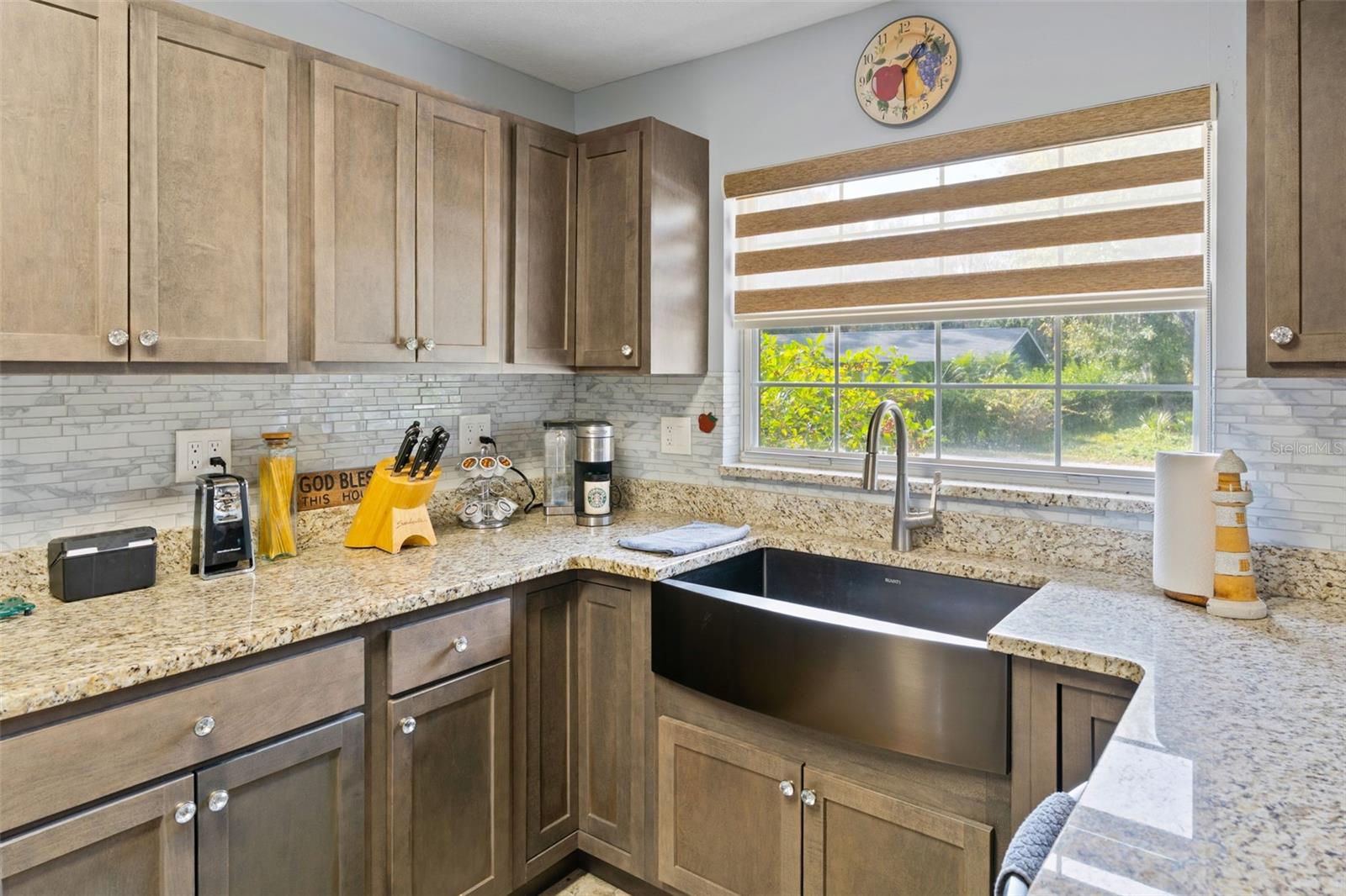 KELLYS UNREC SUB 33-18-17-4B00 - Residential