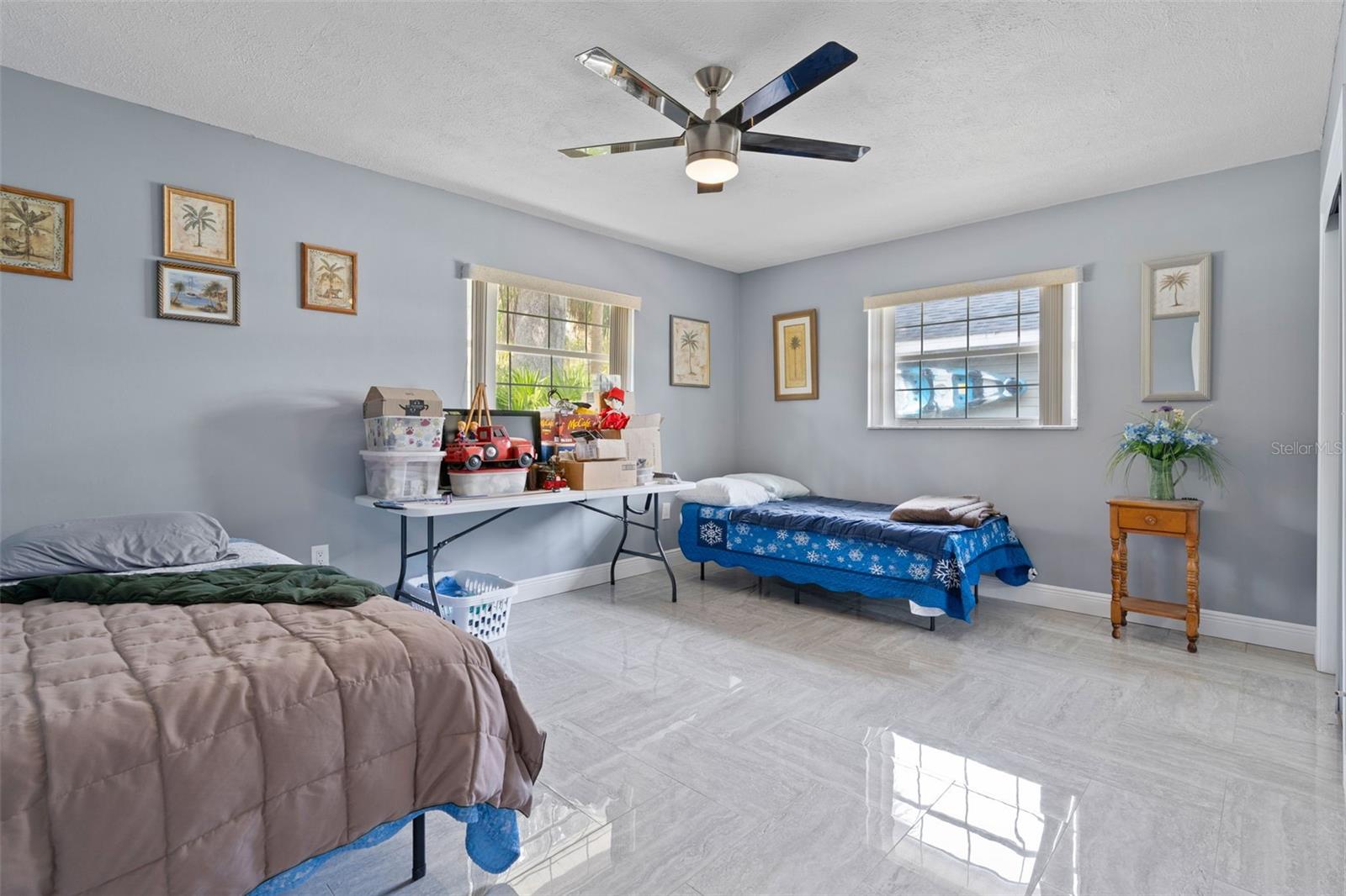 KELLYS UNREC SUB 33-18-17-4B00 - Residential