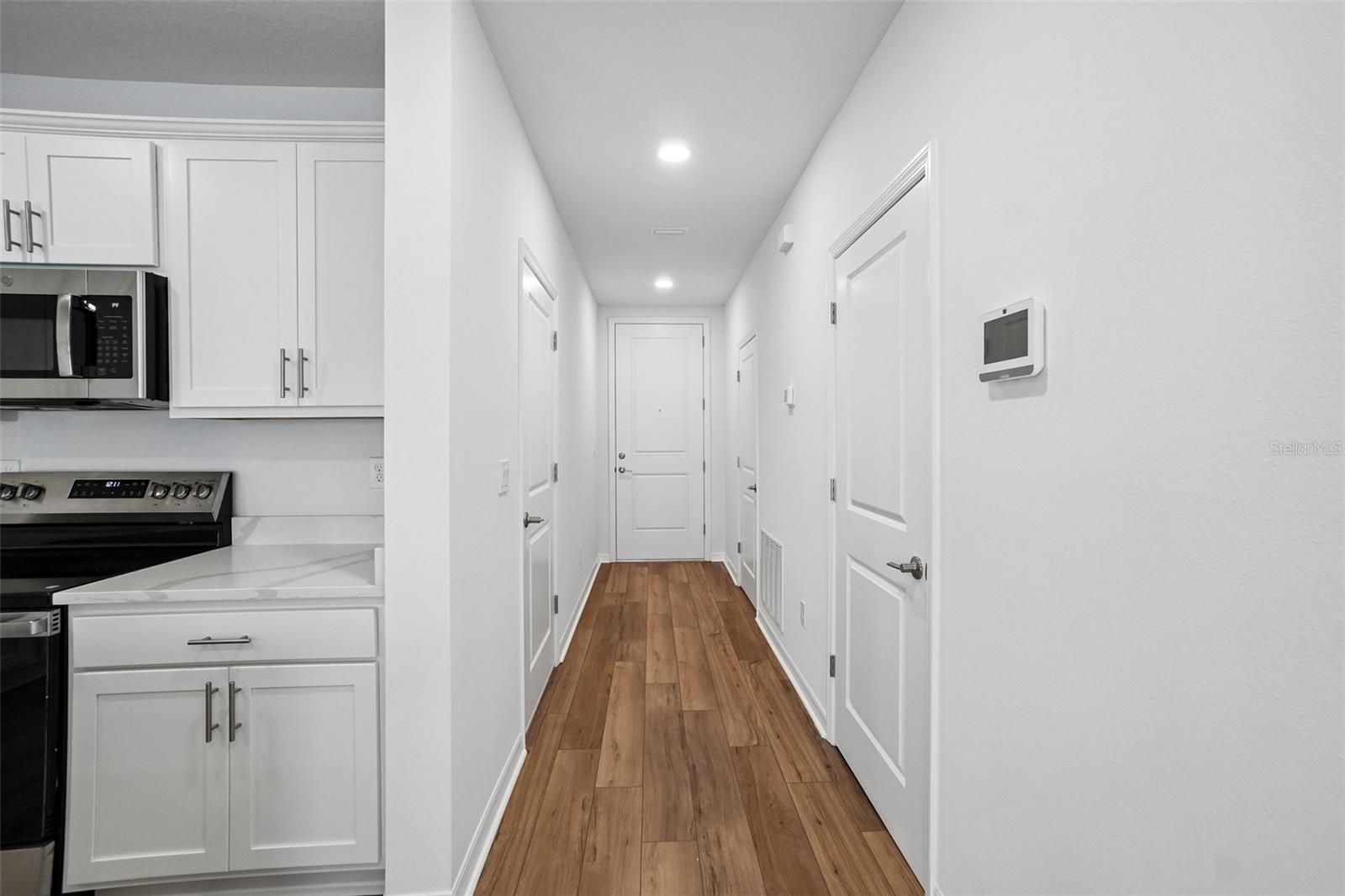 6844 HOLCOMBE DOWN DRIVE