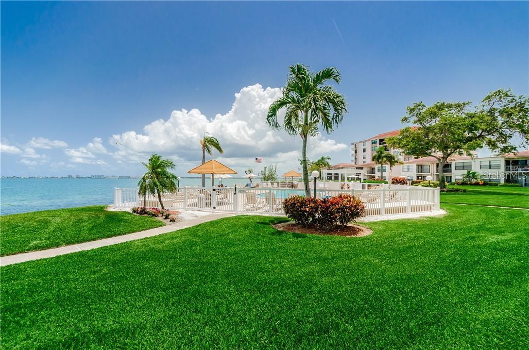 CASA DEL MAR CONDO IV - Residential