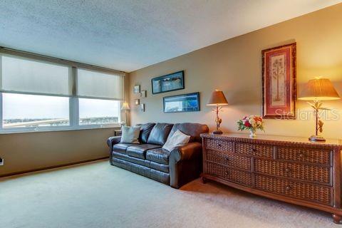 CASA DEL MAR CONDO IV - Residential