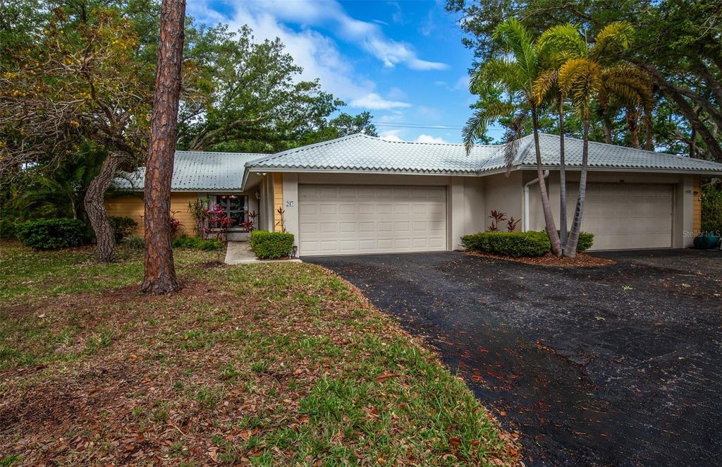 Photo of 247 Southampton Lane #272, Venice, FL 34293 (MLS # N6143873)