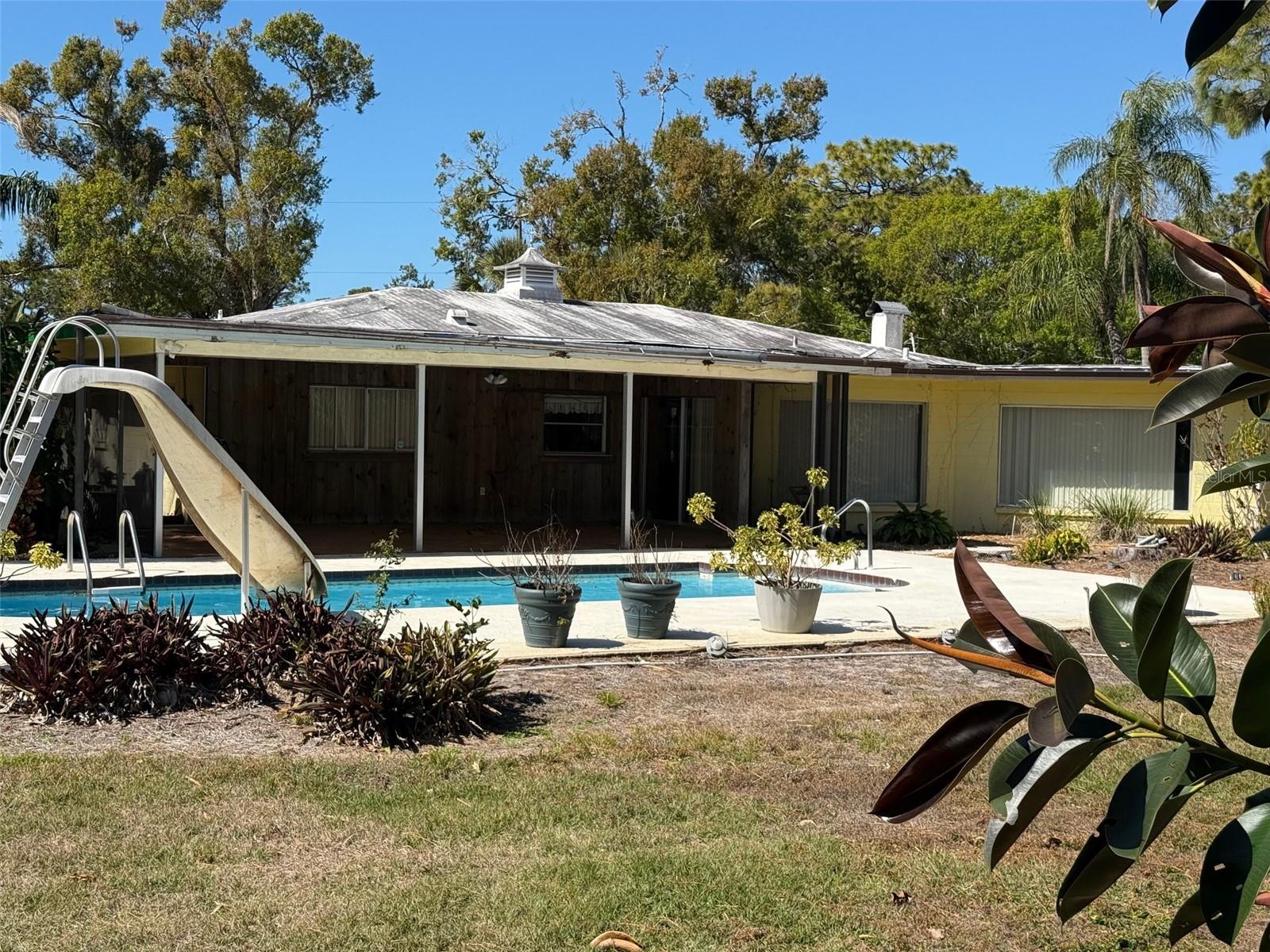 MARSHALL MANOR - Residential