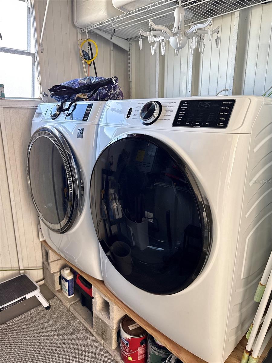 MOBEL AMERICANA MOBILE HOME PARK UNREC - Residential