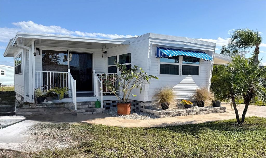 Photo of 7213 Mount Essex Drive NE #514, St Petersburg, FL 33702 (MLS # TB8465802)