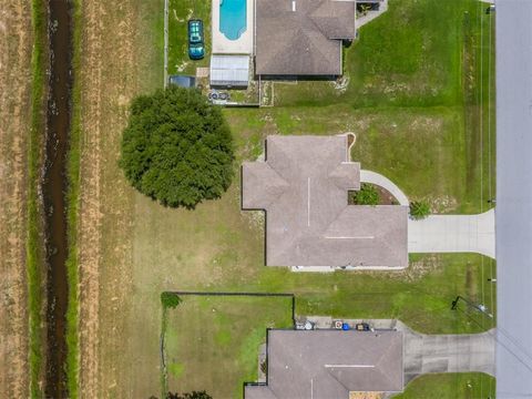 A home in NORTH PORT