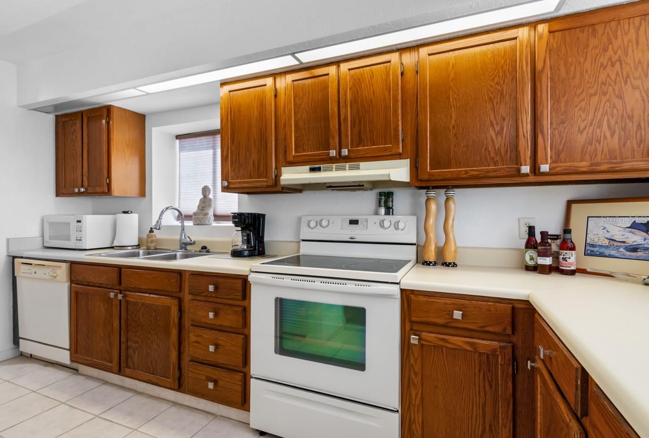 808 BAHIA DEL SOL DRIVE 14