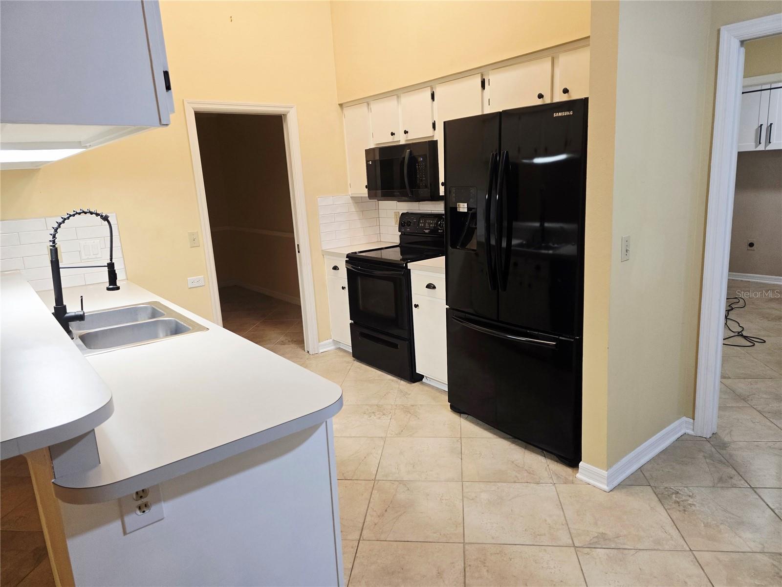 ROSE HILL PH 03 - Residential