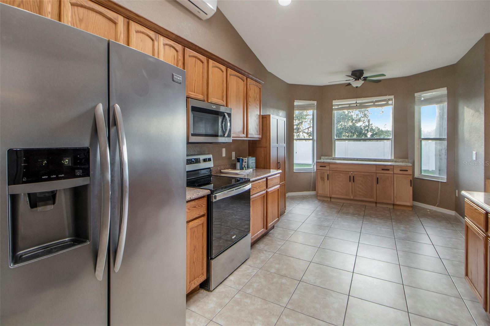 OXFORD MANOR - Residential