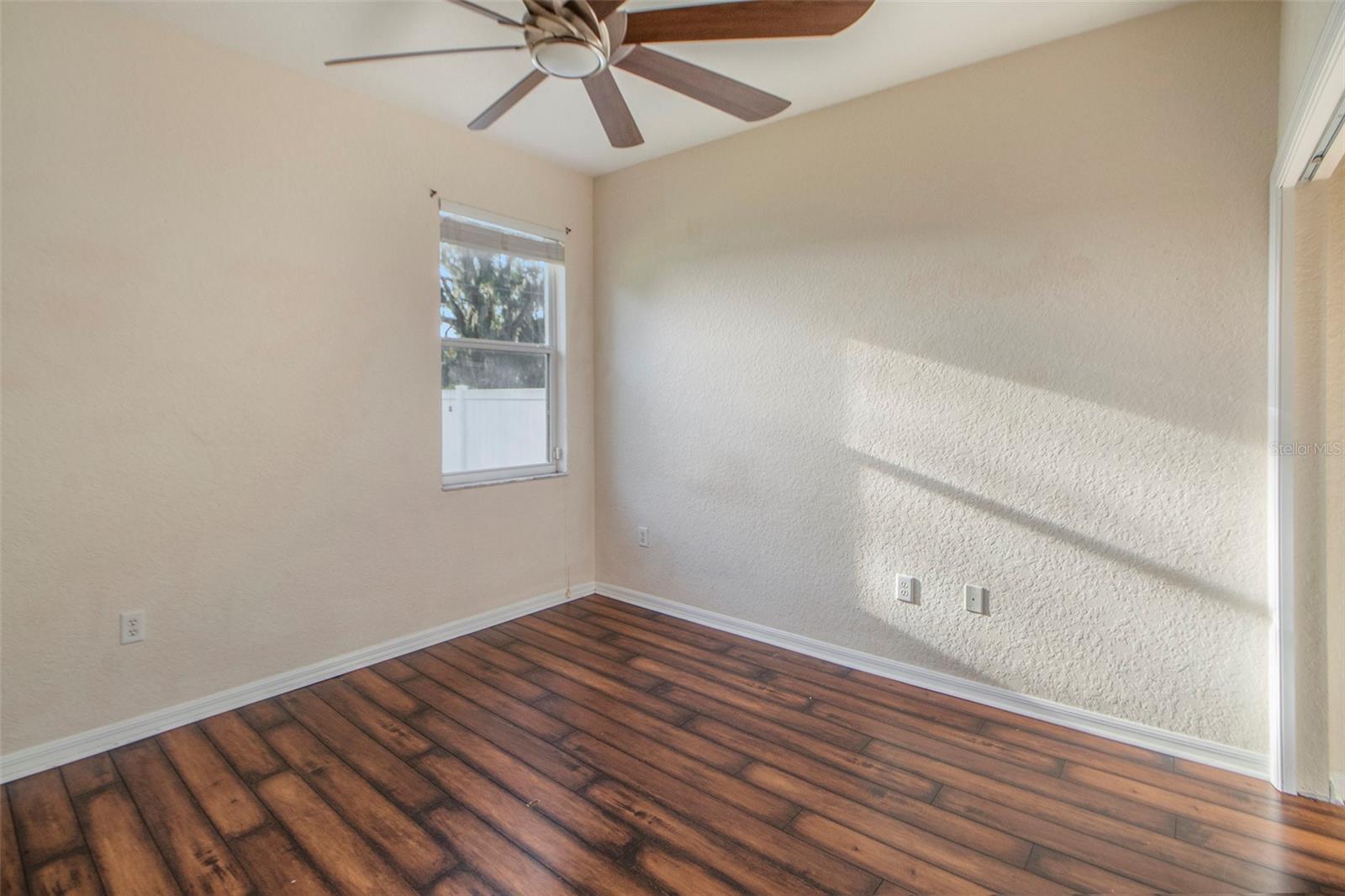 OXFORD MANOR - Residential