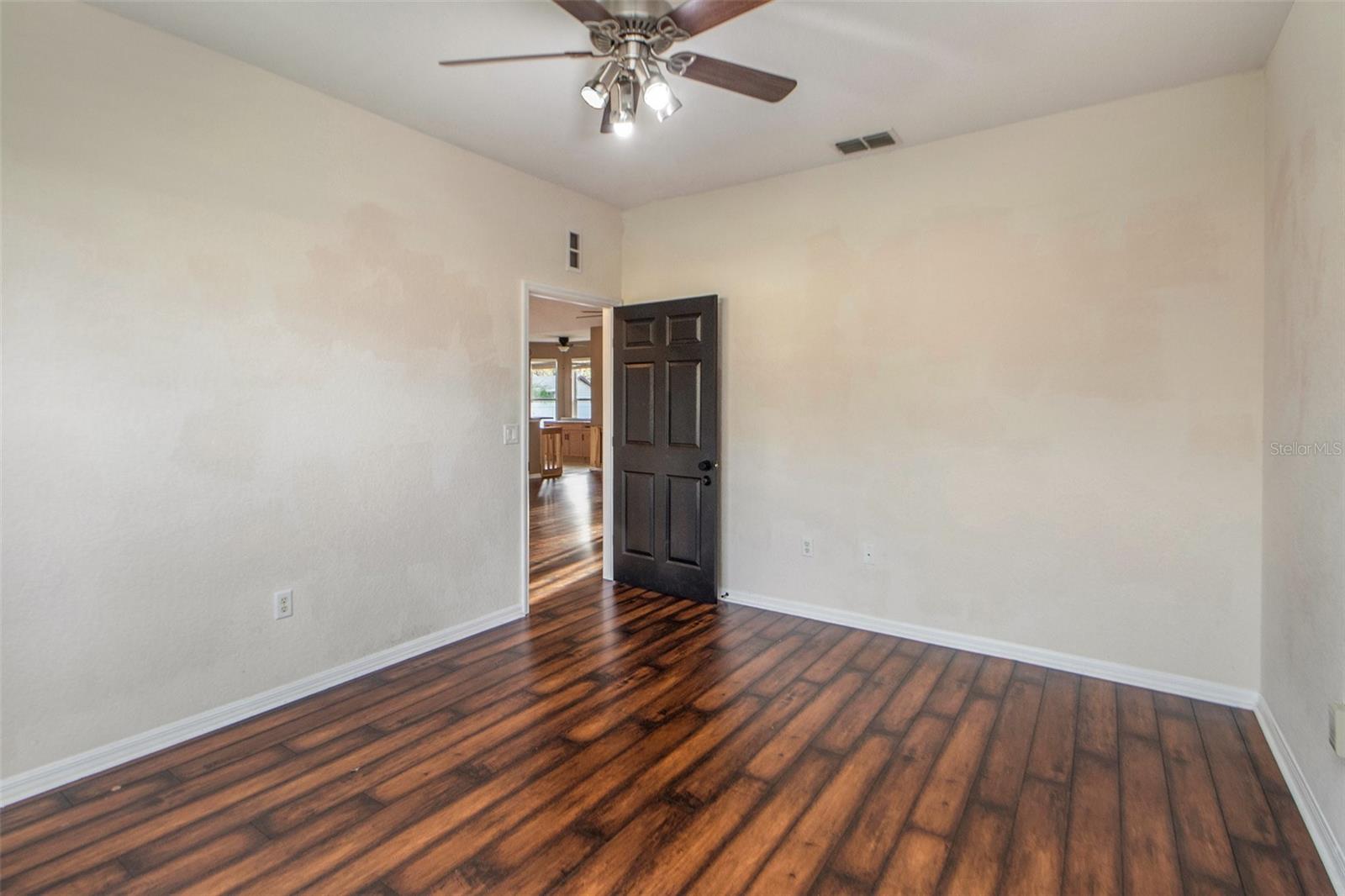 OXFORD MANOR - Residential