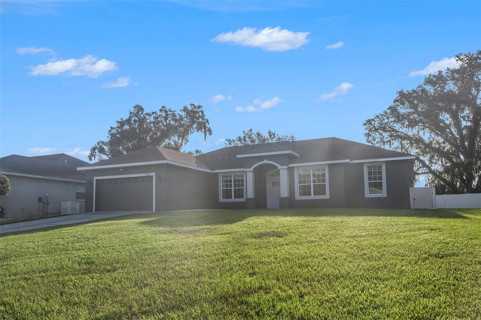 OXFORD MANOR - Residential