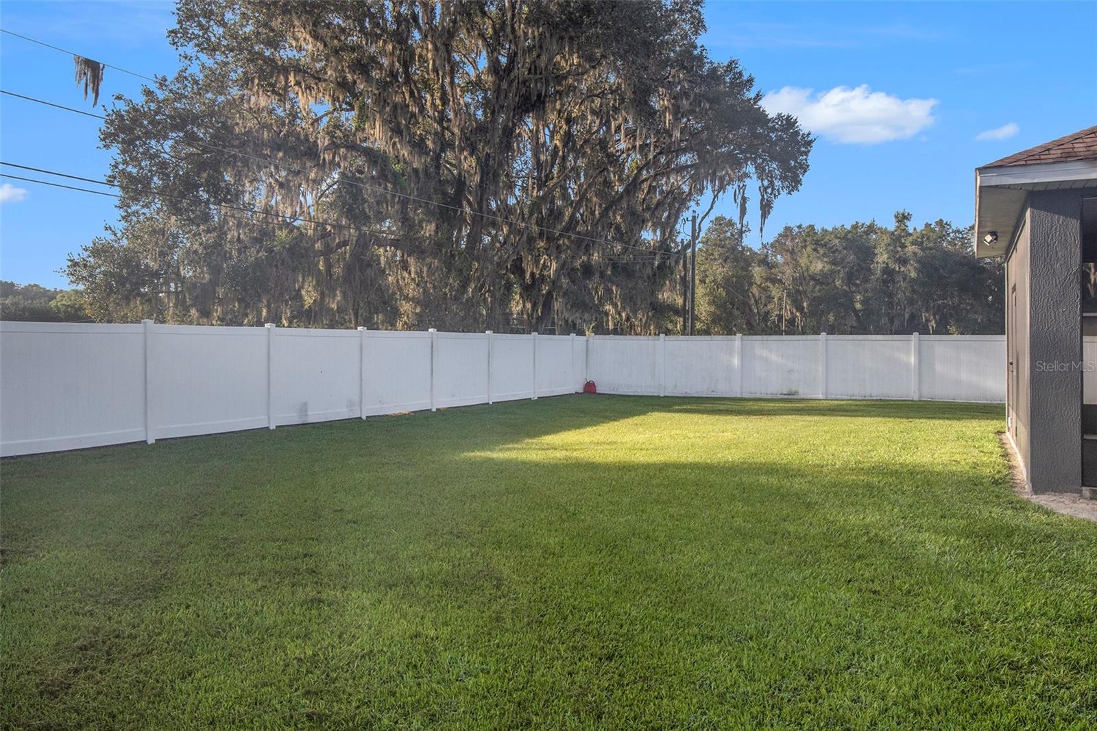 OXFORD MANOR - Residential