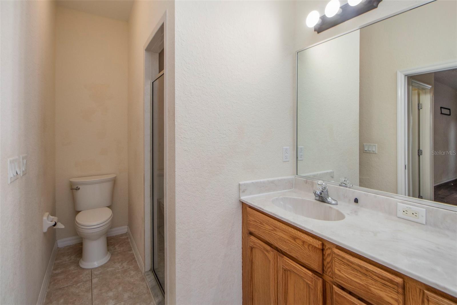 OXFORD MANOR - Residential