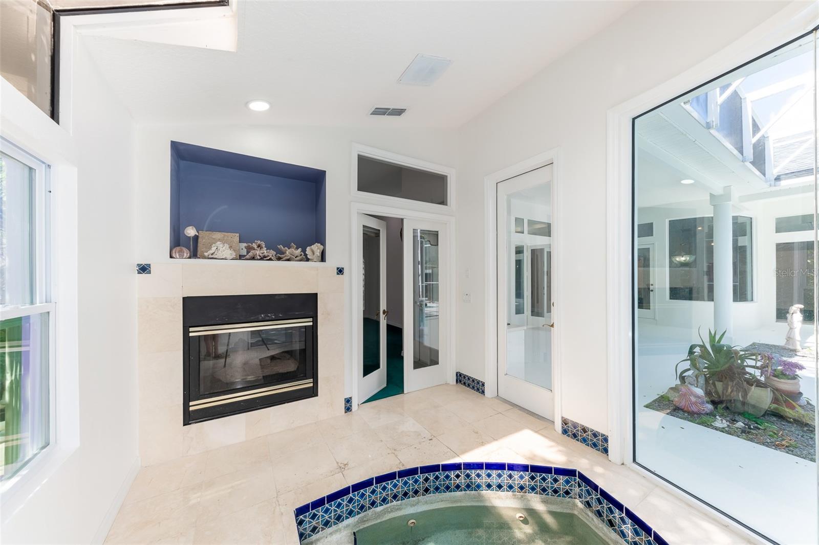 LAKE FOREST SEC TWO A - Residential