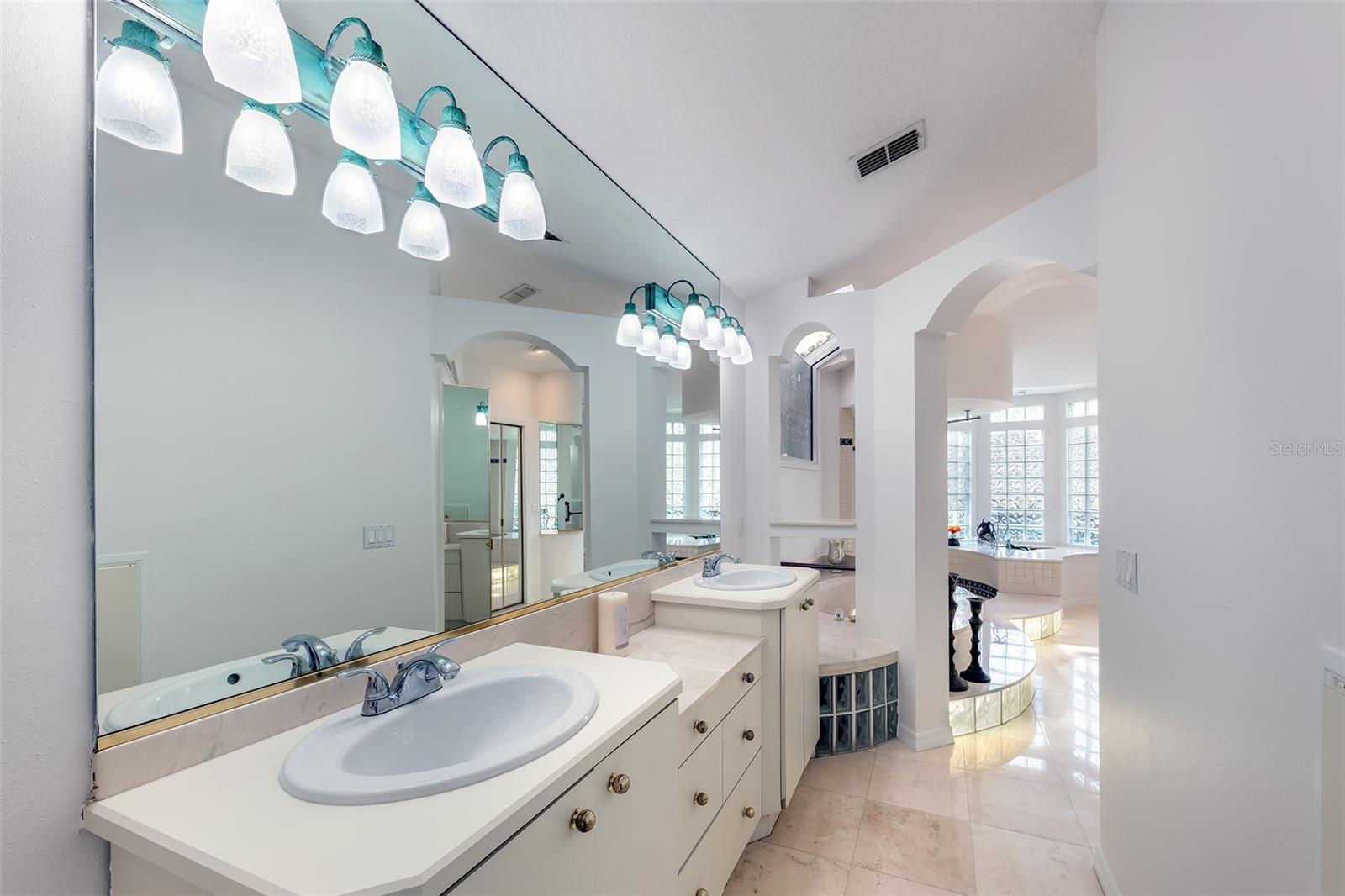 LAKE FOREST SEC TWO A - Residential