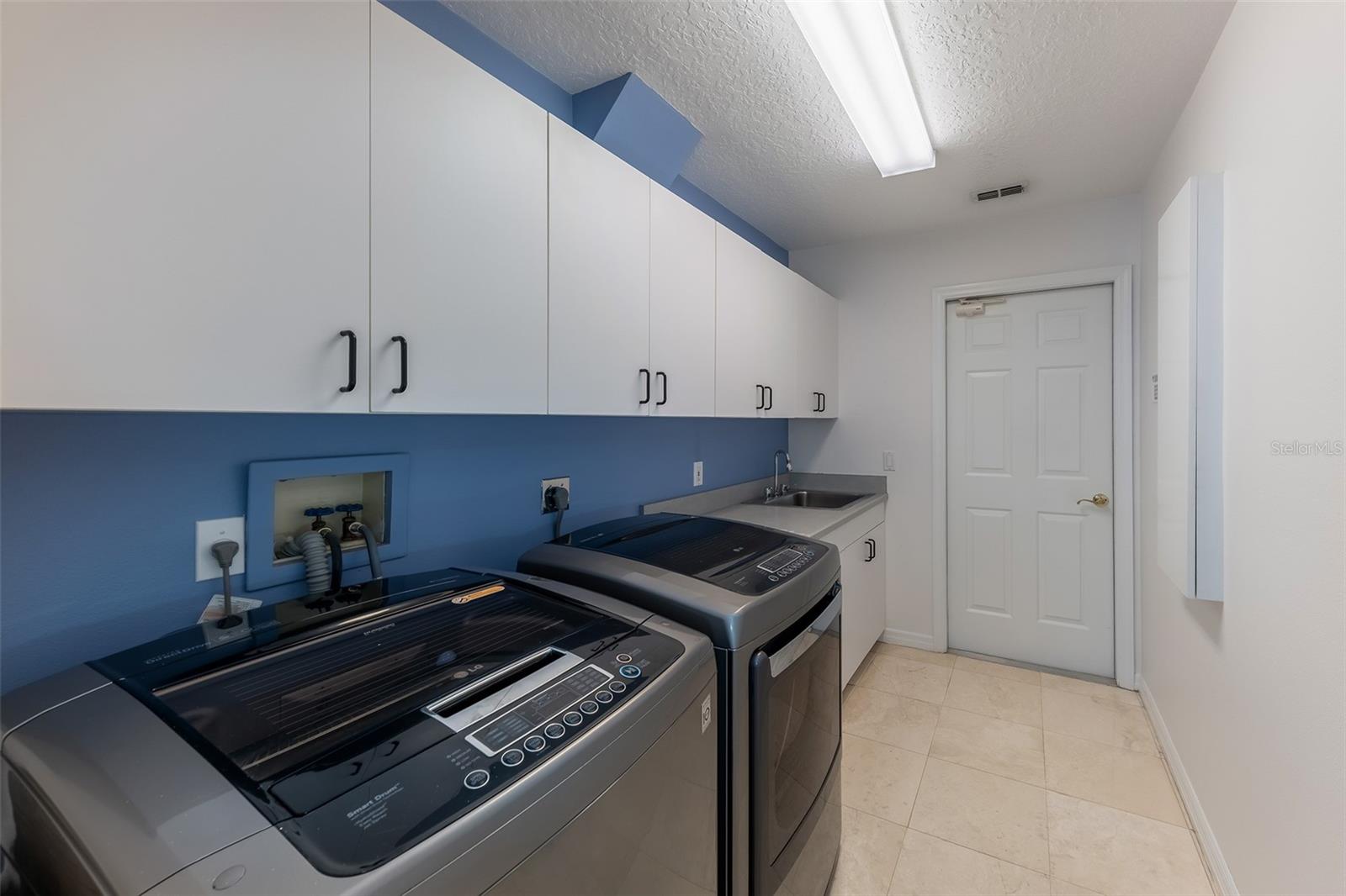 LAKE FOREST SEC TWO A - Residential