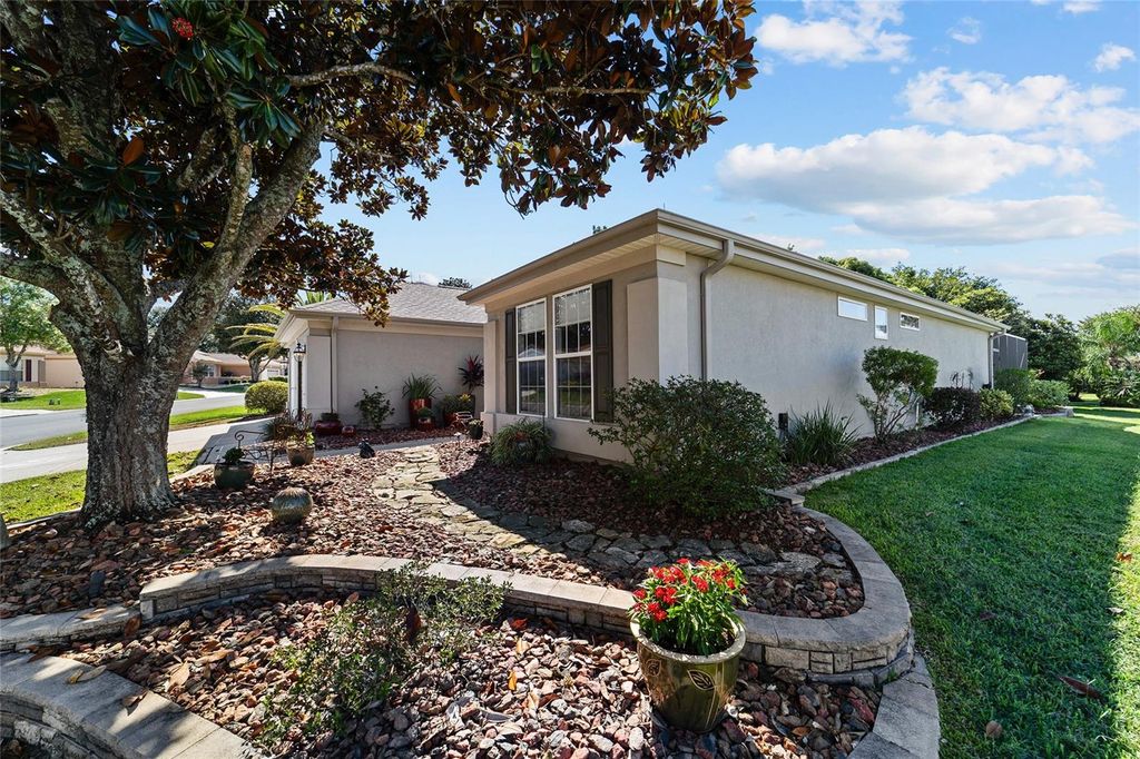 Photo of 12860 SE 92nd Court Road, Summerfield, FL 34491 (MLS # OM707773)