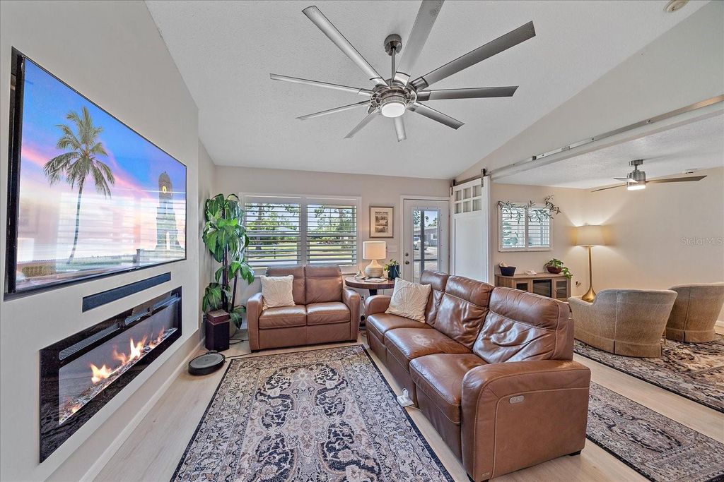 Photo of 1488 Jupiter Road, Venice, FL 34293 (MLS # A4659393)