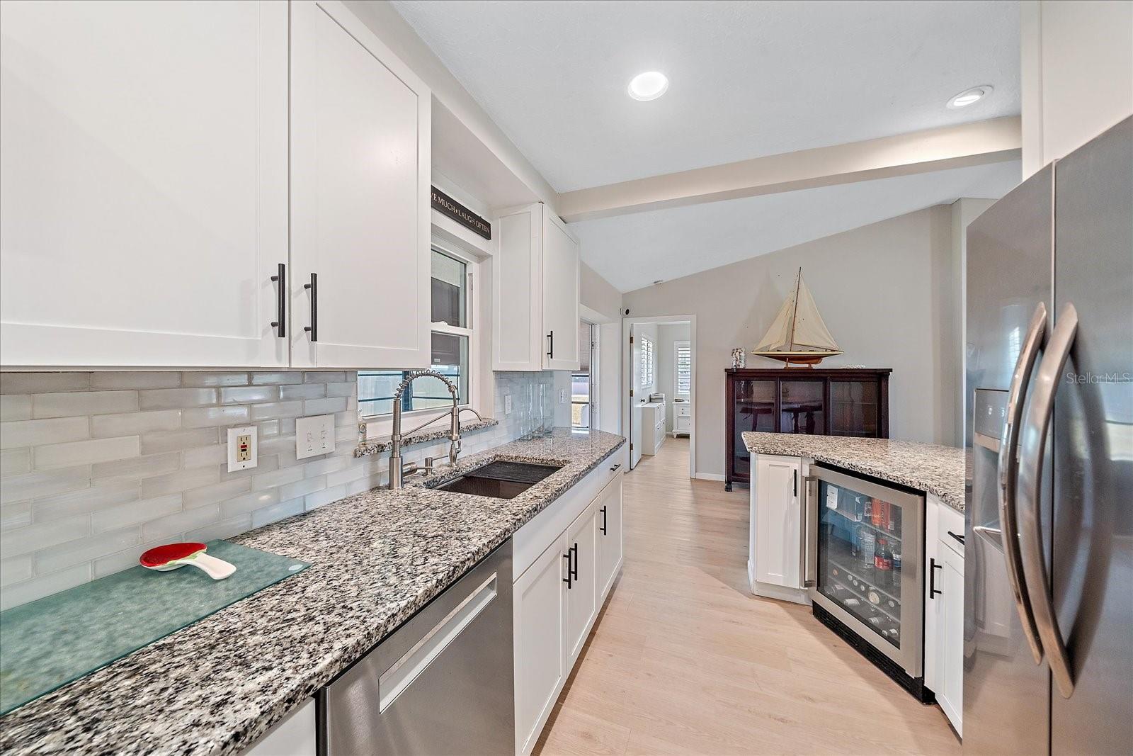 SOUTH VENICE - Residential