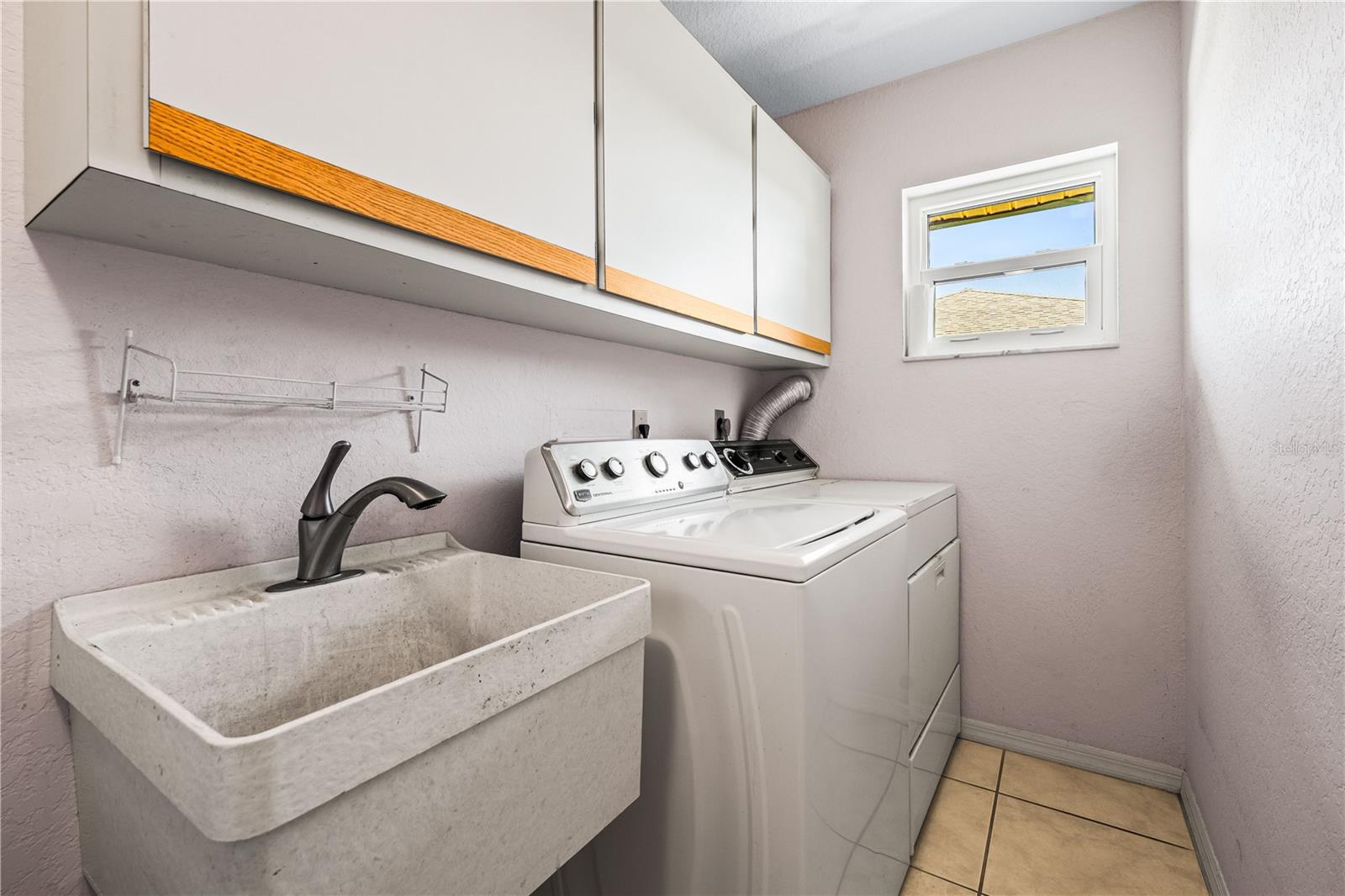 MEADOW RUN AT JACARANDA - Residential