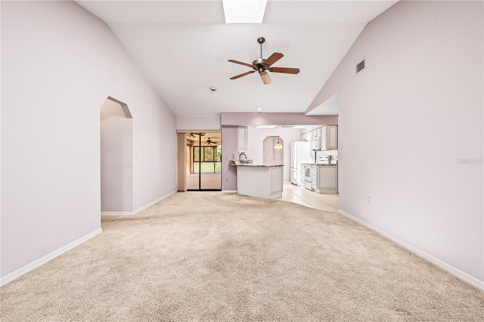 MEADOW RUN AT JACARANDA - Residential