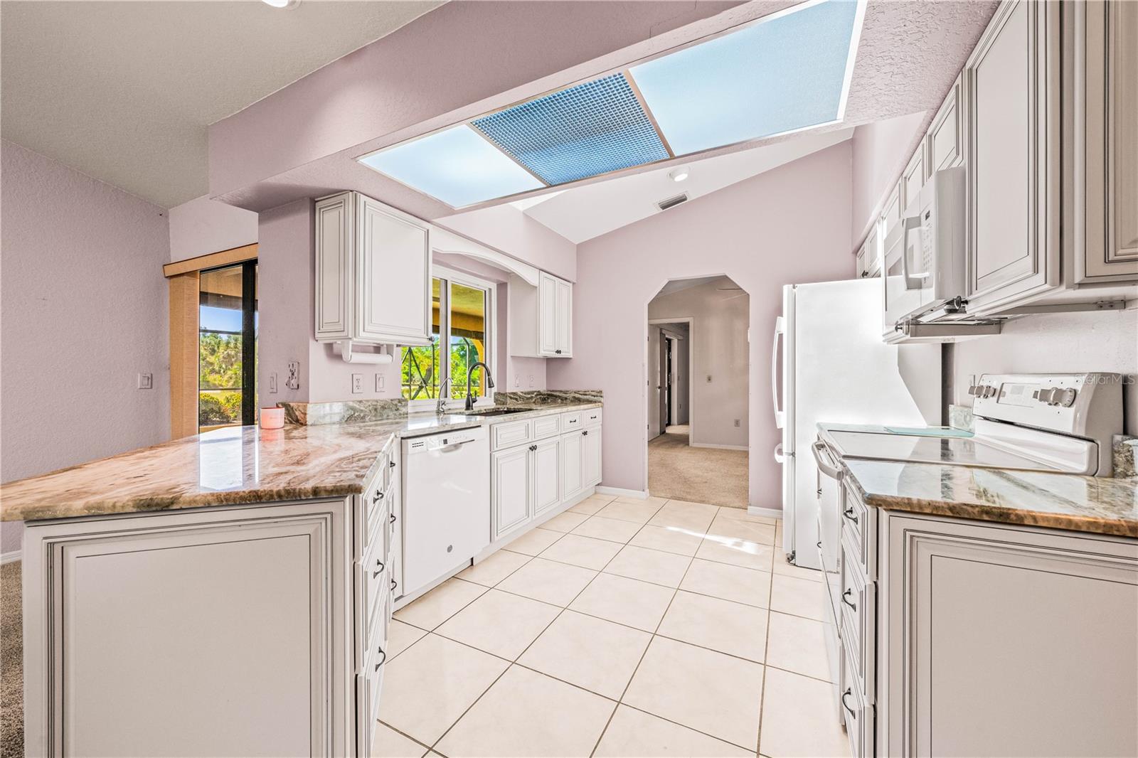 MEADOW RUN AT JACARANDA - Residential