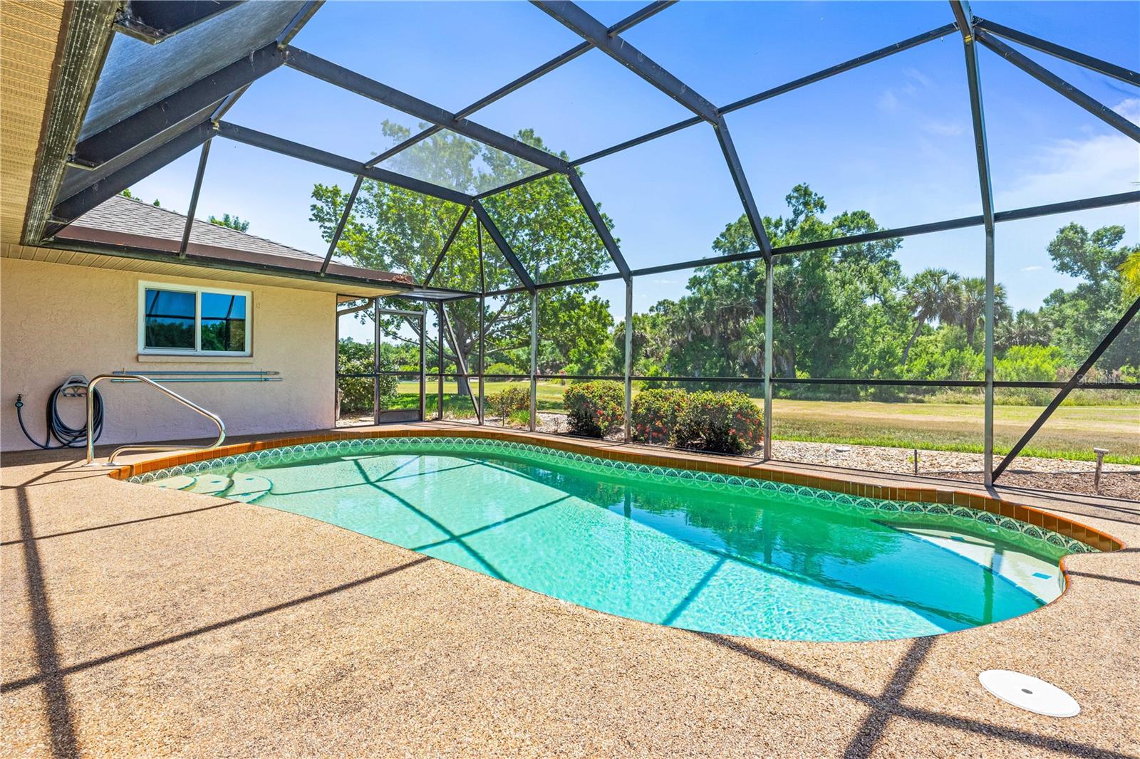 MEADOW RUN AT JACARANDA - Residential