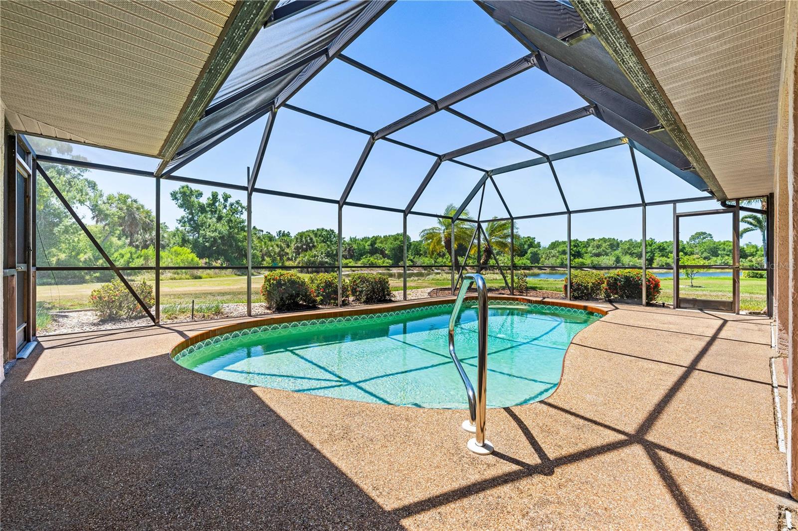 MEADOW RUN AT JACARANDA - Residential