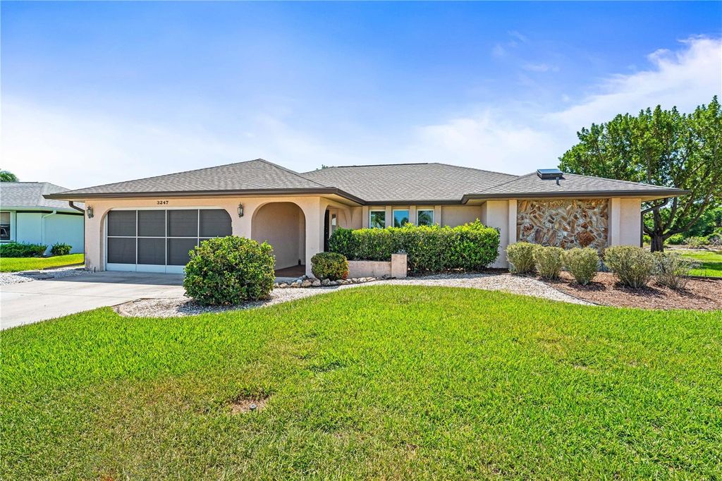 Photo of 3247 Meadow Run Dr, Venice, FL 34293 (MLS # A4691144)