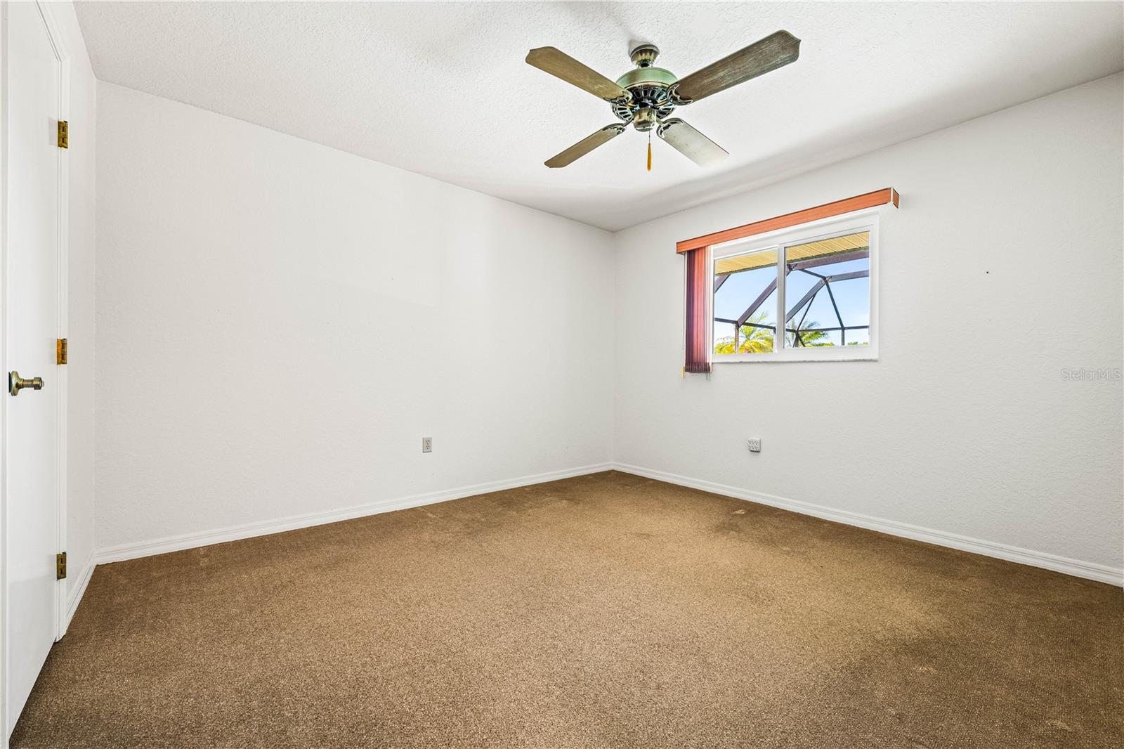 MEADOW RUN AT JACARANDA - Residential