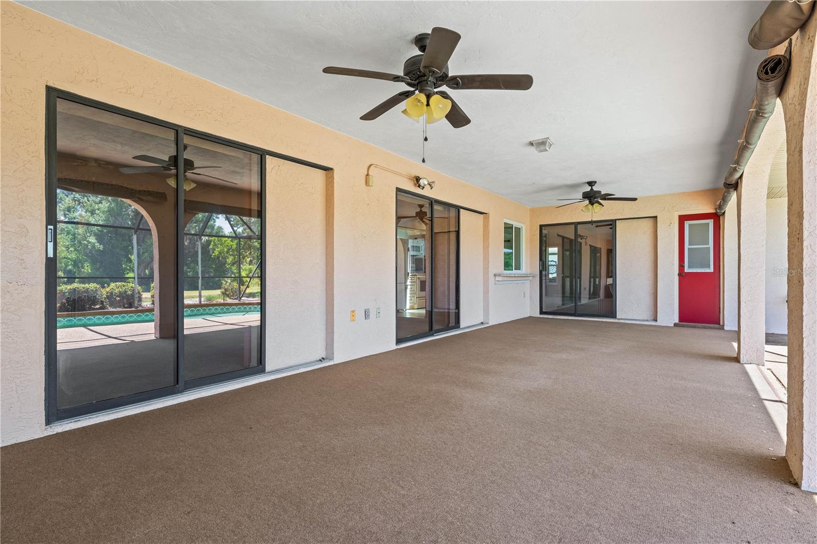 MEADOW RUN AT JACARANDA - Residential