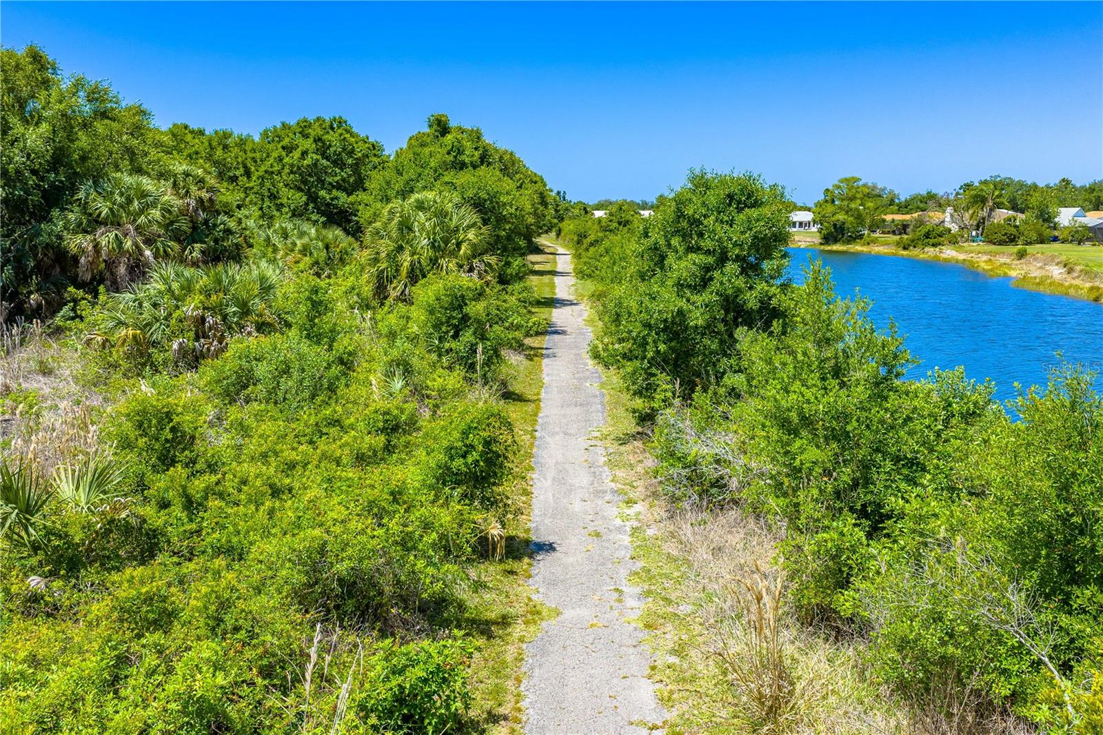 MEADOW RUN AT JACARANDA - Residential