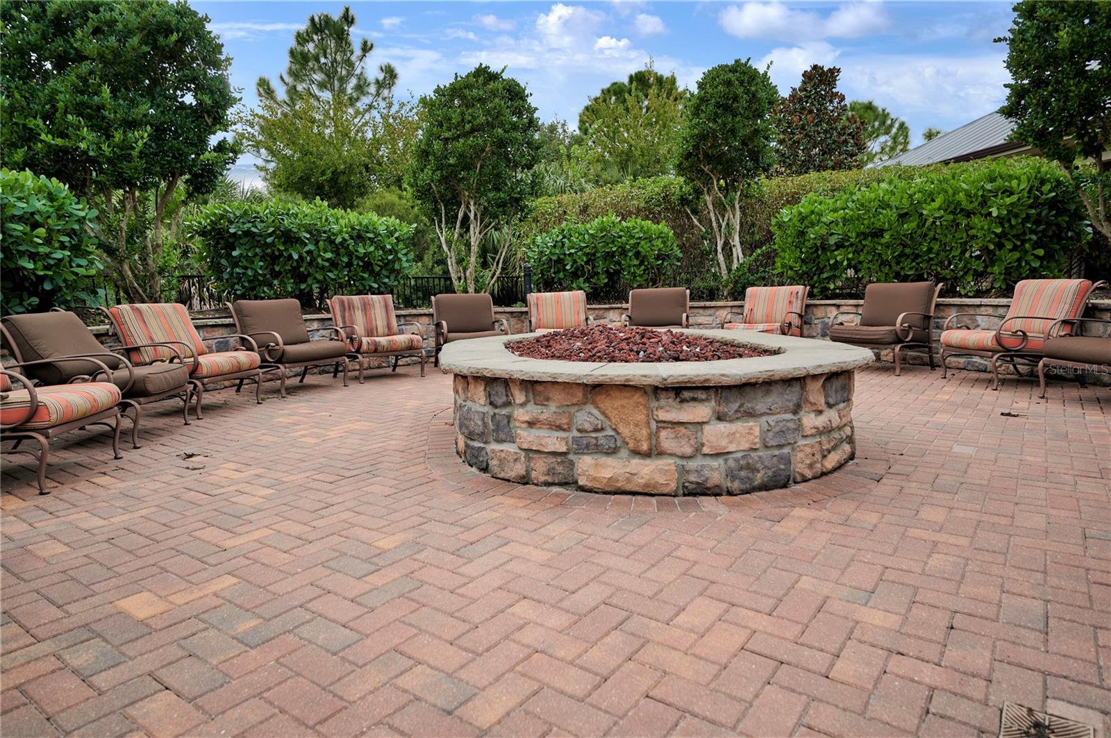 ARBOR LAKES ON PALMER RANCH - Residential Lease